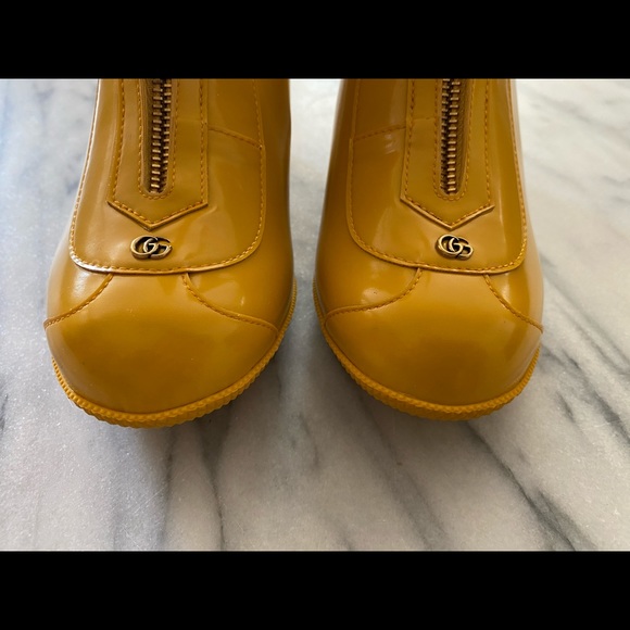 Gucci Yellow Rubber Kurt Ankle Boots - Picture 4 of 7